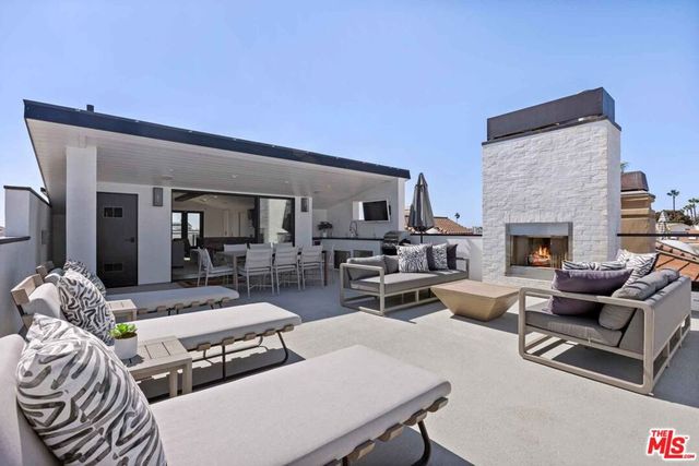 4106 River Avenue, Newport Beach, CA 92663