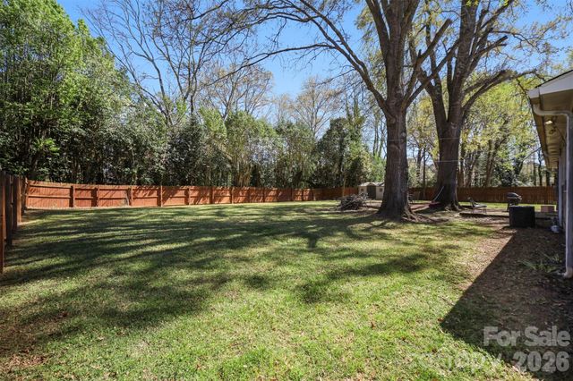 1222 Rama Road, Charlotte, NC 28211