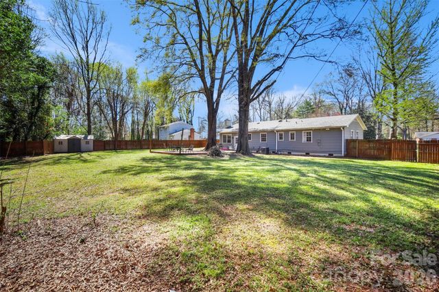 1222 Rama Road, Charlotte, NC 28211