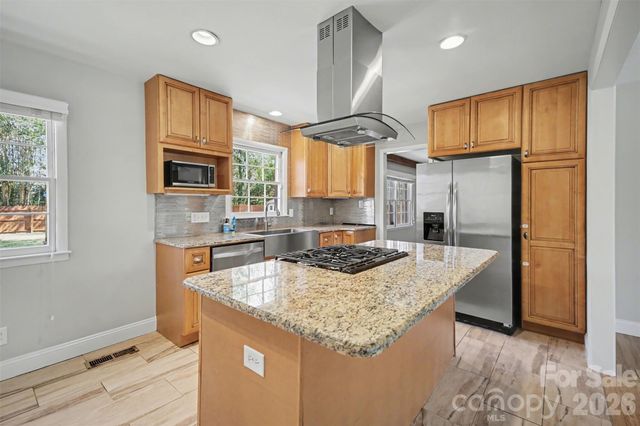 1222 Rama Road, Charlotte, NC 28211