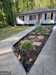 369 Autumn Lane SW, Atlanta, GA 30310