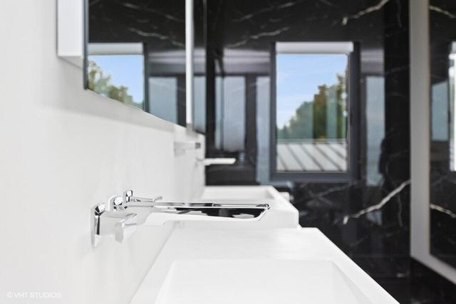 639 Sul Lago, Benton Harbor, MI 49022