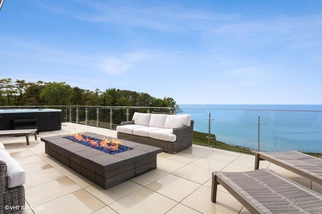 639 Sul Lago, Benton Harbor, MI 49022