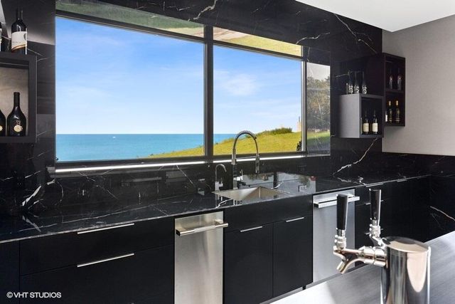 639 Sul Lago, Benton Harbor, MI 49022