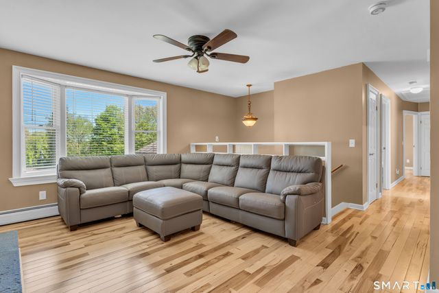 12 Karlak Street, Seymour, CT 06483