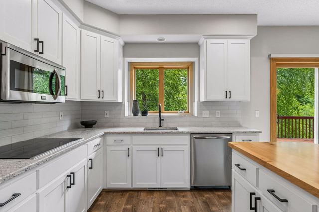 4130 Empire Lane N, Plymouth, MN 55446