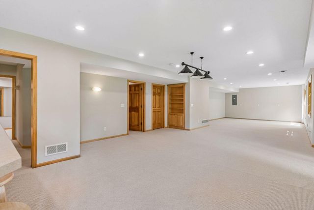 4130 Empire Lane N, Plymouth, MN 55446