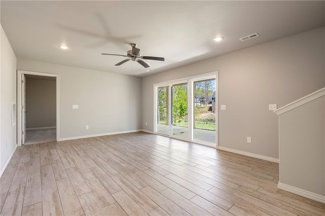22 Langholm Lane, Bella Vista, AR 72715