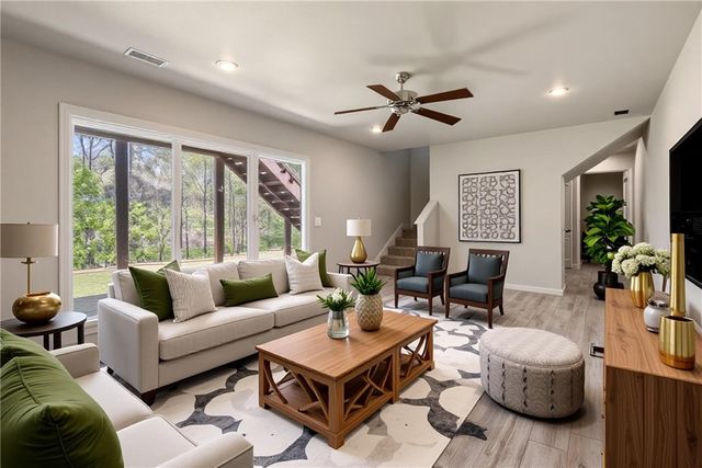 22 Langholm Lane, Bella Vista, AR 72715