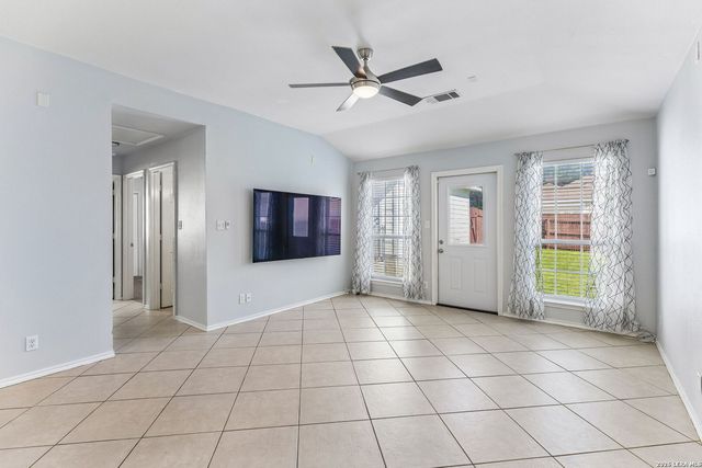 9627 Summer Vail, San Antonio, TX 78251