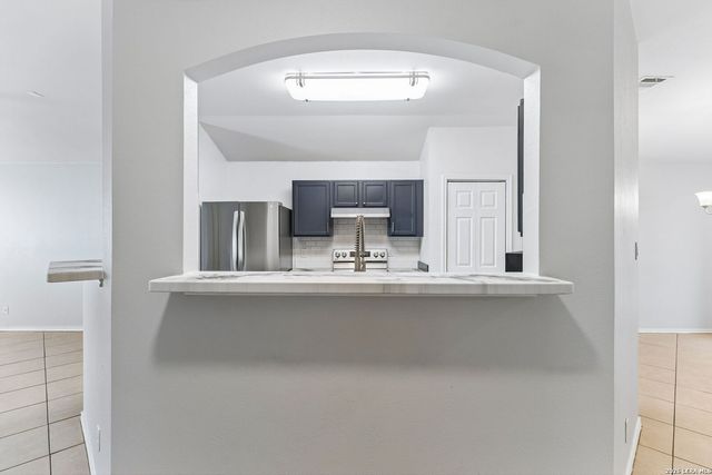 9627 Summer Vail, San Antonio, TX 78251