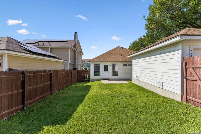 9627 Summer Vail, San Antonio, TX 78251