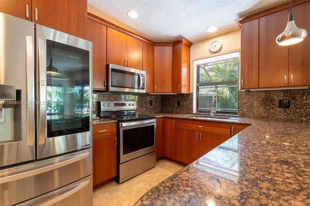 10116 SW 144th Pl, Miami, FL 33186