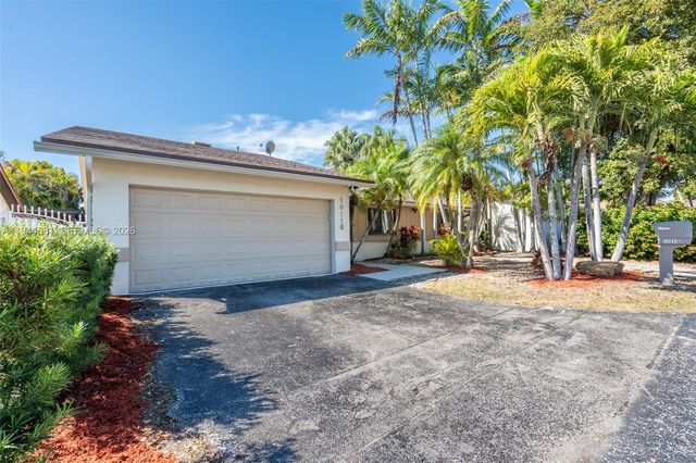 10116 SW 144th Pl, Miami, FL 33186