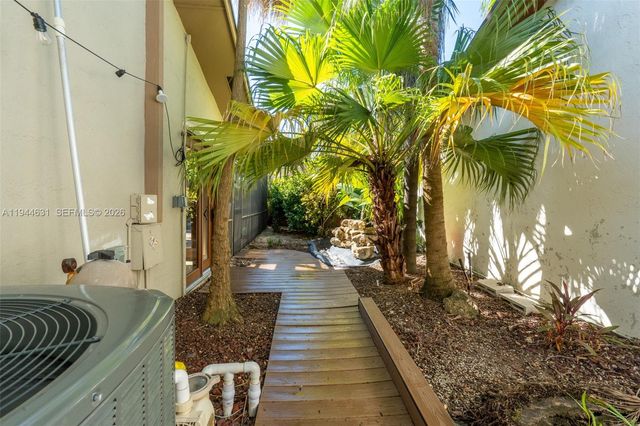 10116 SW 144th Pl, Miami, FL 33186