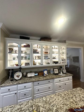 621 Leslie Lane, Gadsden, AL 35904