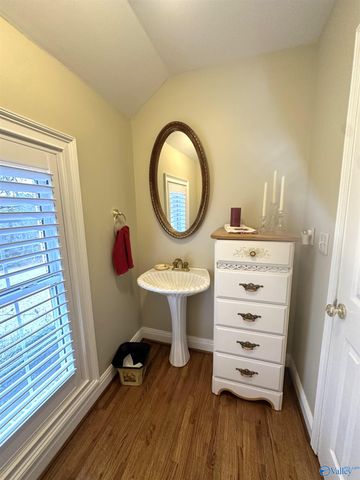 621 Leslie Lane, Gadsden, AL 35904