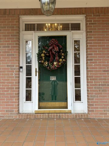 621 Leslie Lane, Gadsden, AL 35904