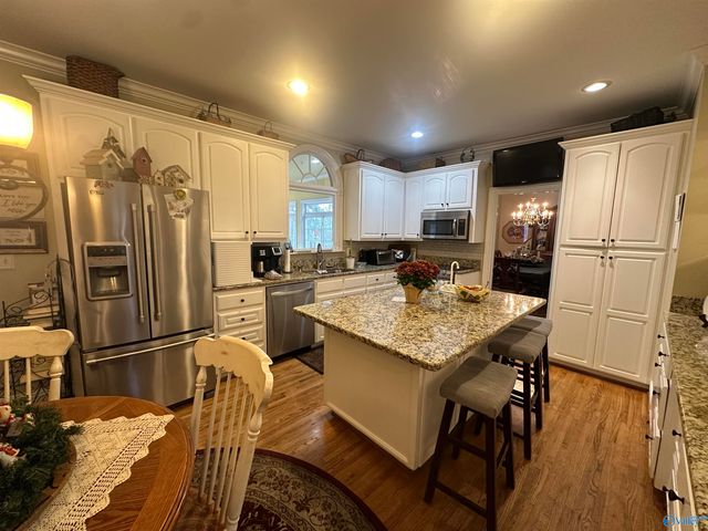 621 Leslie Lane, Gadsden, AL 35904