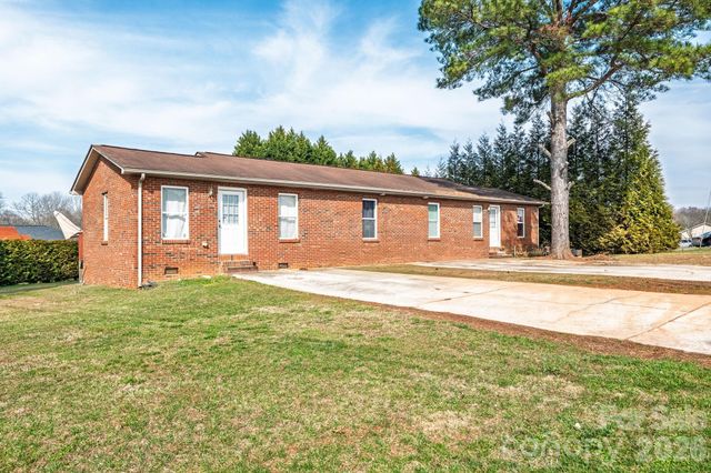 3761 Herman Sipe Road NW, Conover, NC 28613