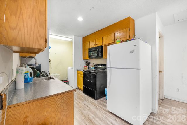 3761 Herman Sipe Road NW, Conover, NC 28613