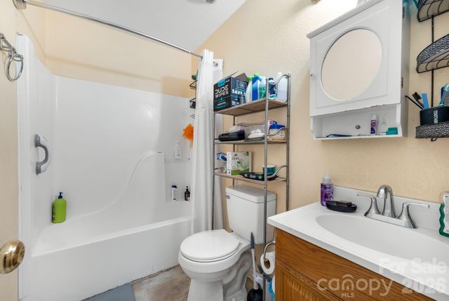 3761 Herman Sipe Road NW, Conover, NC 28613