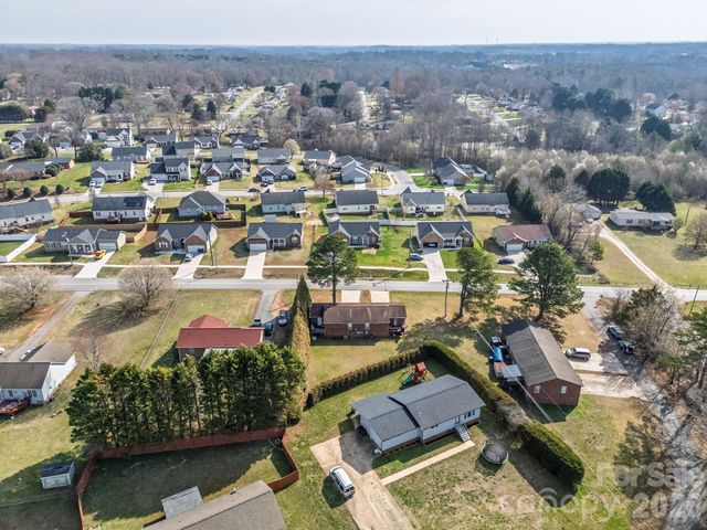 3761 Herman Sipe Road NW, Conover, NC 28613