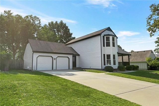 15105 Dearborn Street, Overland Park, KS 66223