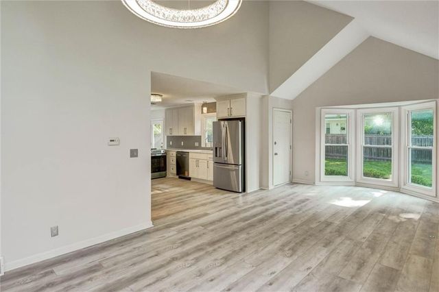 15105 Dearborn Street, Overland Park, KS 66223