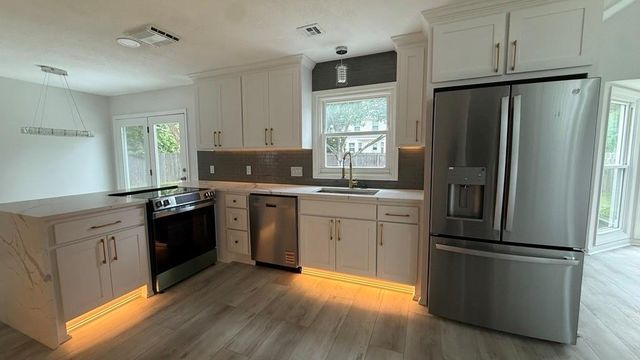 15105 Dearborn Street, Overland Park, KS 66223