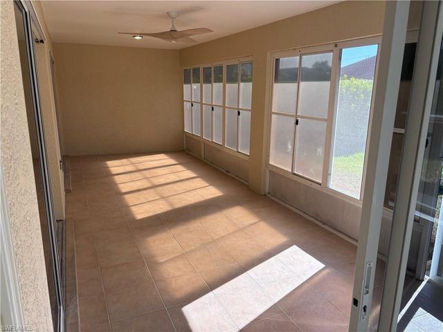 2718 SW 35th LN, Cape Coral, FL 33914