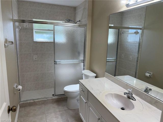 2718 SW 35th LN, Cape Coral, FL 33914