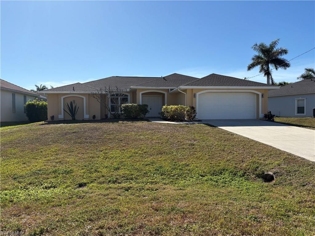 2718 SW 35th LN, Cape Coral, FL 33914