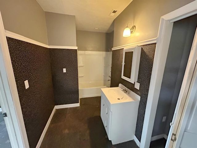 7737 Tucker Rd, Ashland, KY 41102