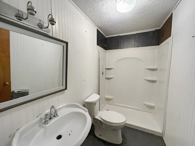 7737 Tucker Rd, Ashland, KY 41102