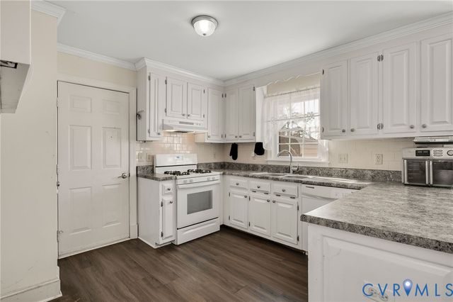 8306 Sir Lionel Pl, Chesterfield, VA 23237