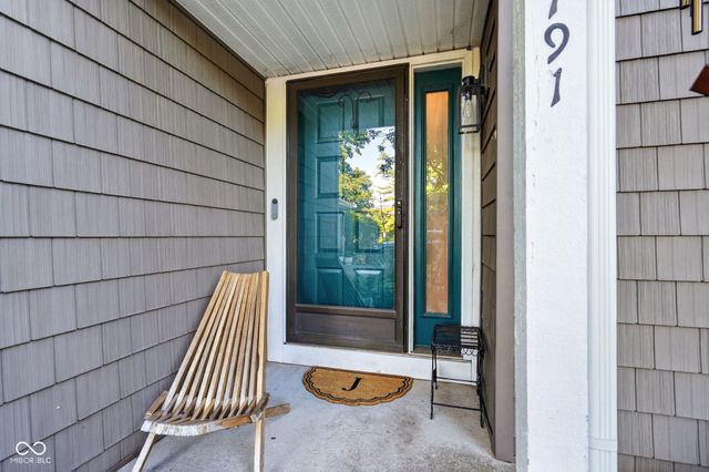 7791 Harbour Isle, Indianapolis, IN 46240