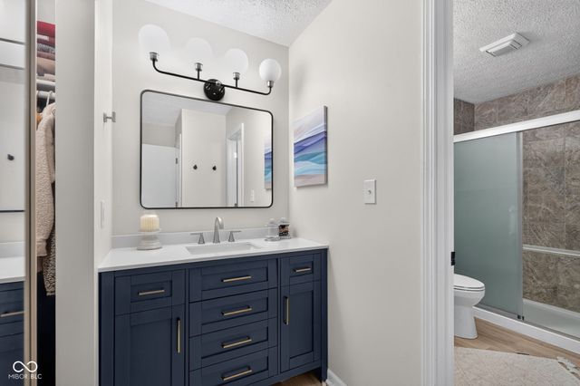 7791 Harbour Isle, Indianapolis, IN 46240
