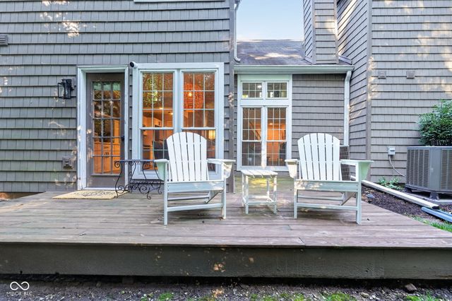 7791 Harbour Isle, Indianapolis, IN 46240