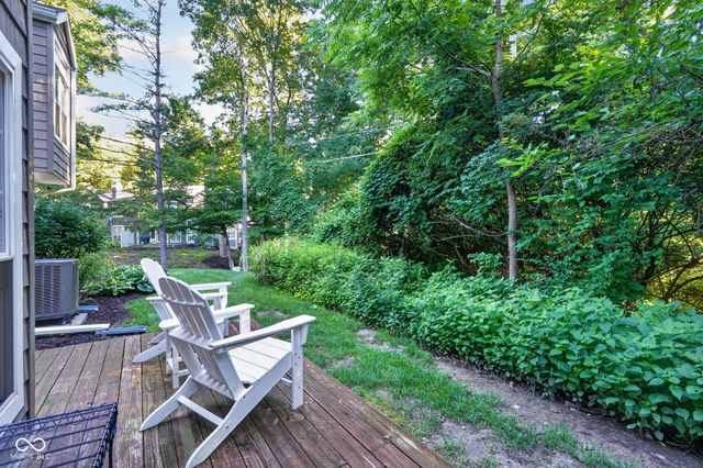 7791 Harbour Isle, Indianapolis, IN 46240