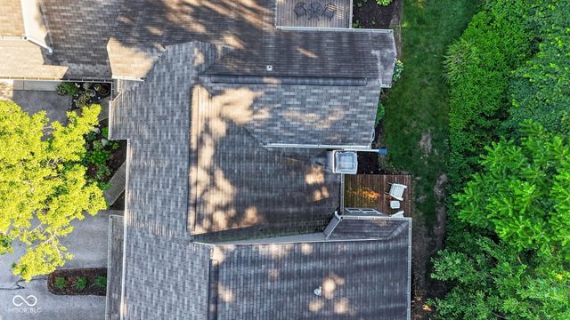 7791 Harbour Isle, Indianapolis, IN 46240