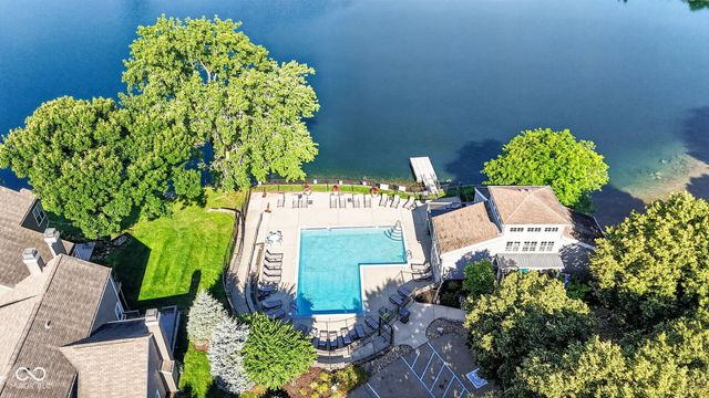 7791 Harbour Isle, Indianapolis, IN 46240