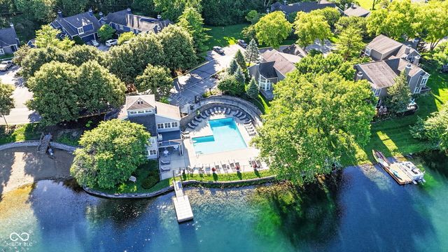 7791 Harbour Isle, Indianapolis, IN 46240