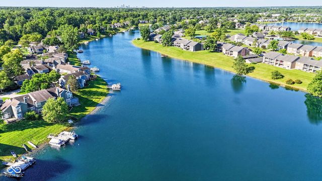 7791 Harbour Isle, Indianapolis, IN 46240