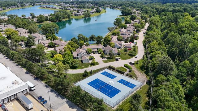 7791 Harbour Isle, Indianapolis, IN 46240