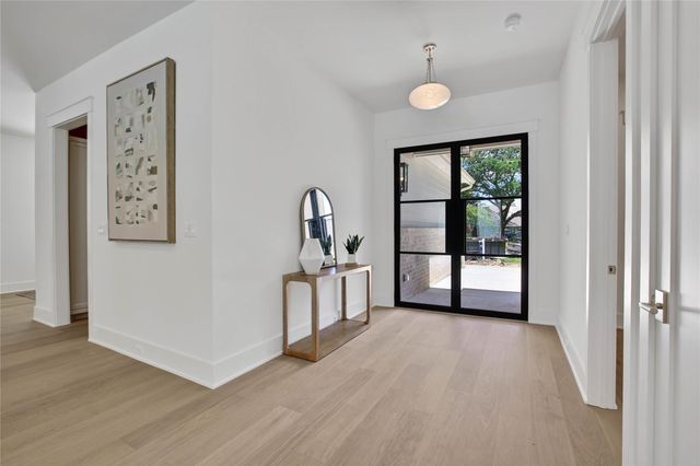 1191 Chamboard Lane, Houston, TX 77018