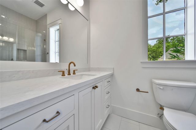 1191 Chamboard Lane, Houston, TX 77018