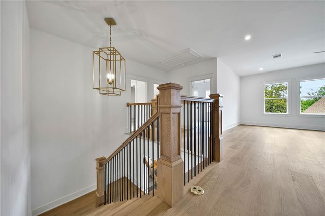 1191 Chamboard Lane, Houston, TX 77018