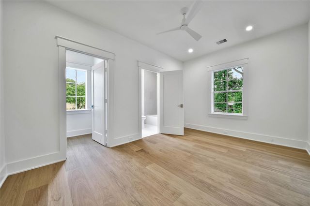 1191 Chamboard Lane, Houston, TX 77018