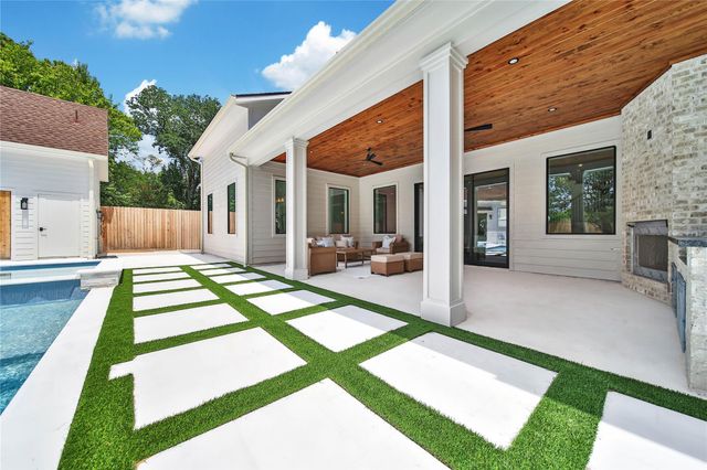 1191 Chamboard Lane, Houston, TX 77018